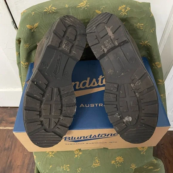 Women’s Classic Blundstone #585 - Picture 2 of 7